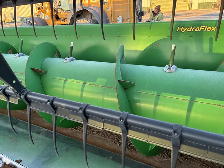 2011-john-deere-635f-image-20