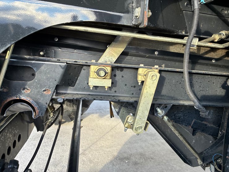 2010-case-ih-7120-image-71