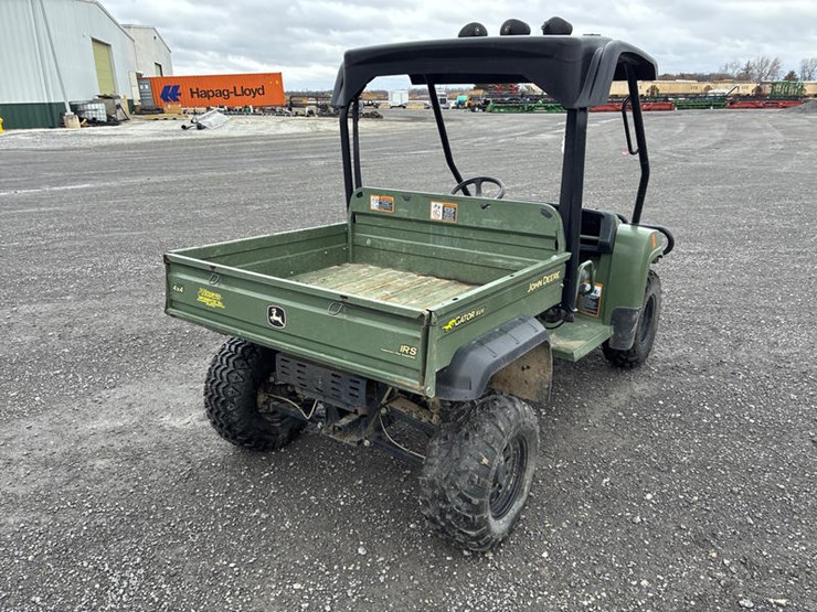 john-deere-gator-image-4