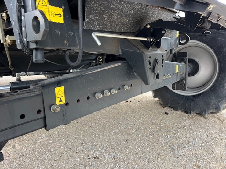 2007-case-ih-7010-image-39