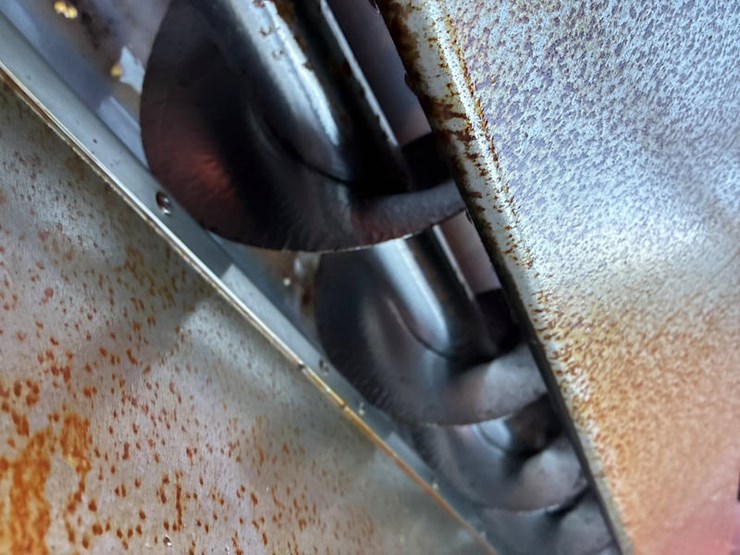 2010-case-ih-7120-image-97