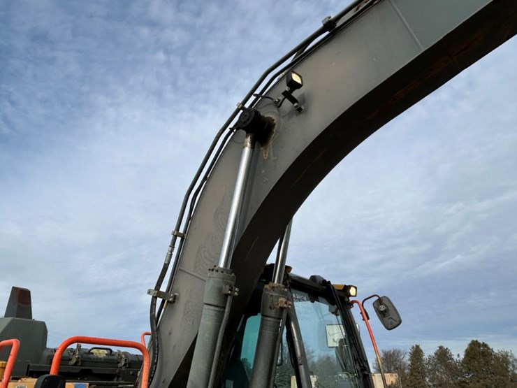 #122558-•-2017-volvo-ec160el-#vcec160ec00310212-image-27