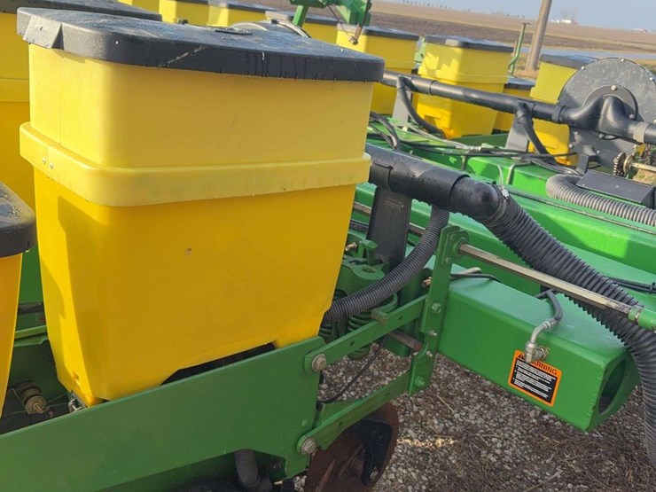 john-deere-1770-image-33