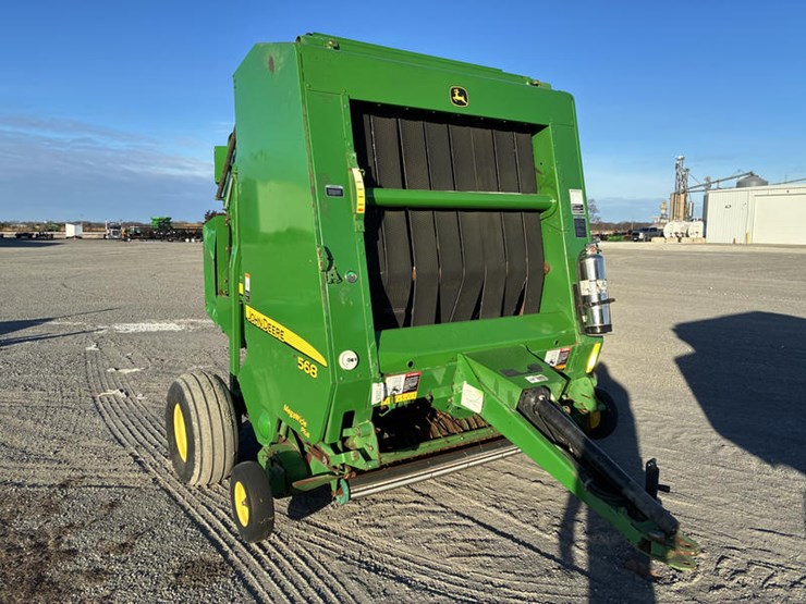 2009-john-deere-568-image-5