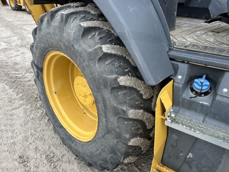 2021-deere-310sl-hl-image-54