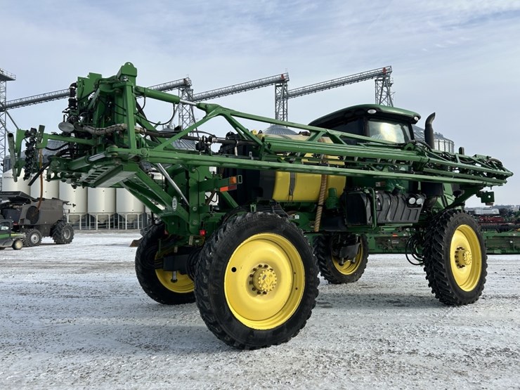2015-john-deere-r4030-image-23