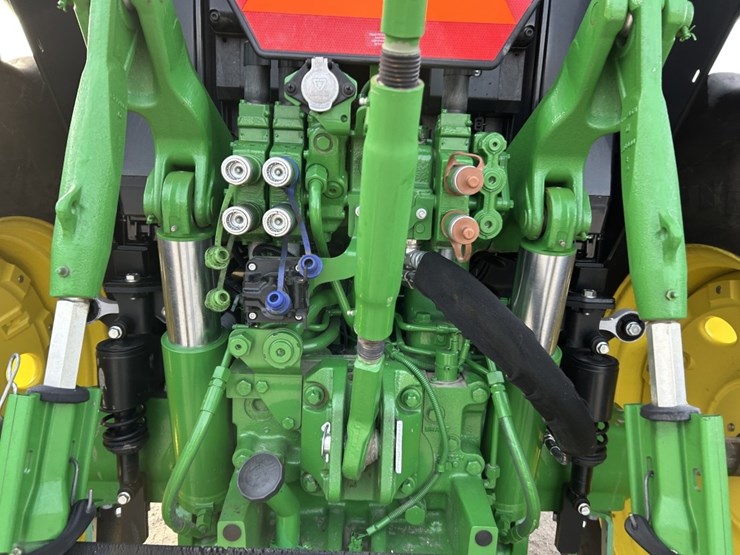 2023-john-deere-6155m-image-46