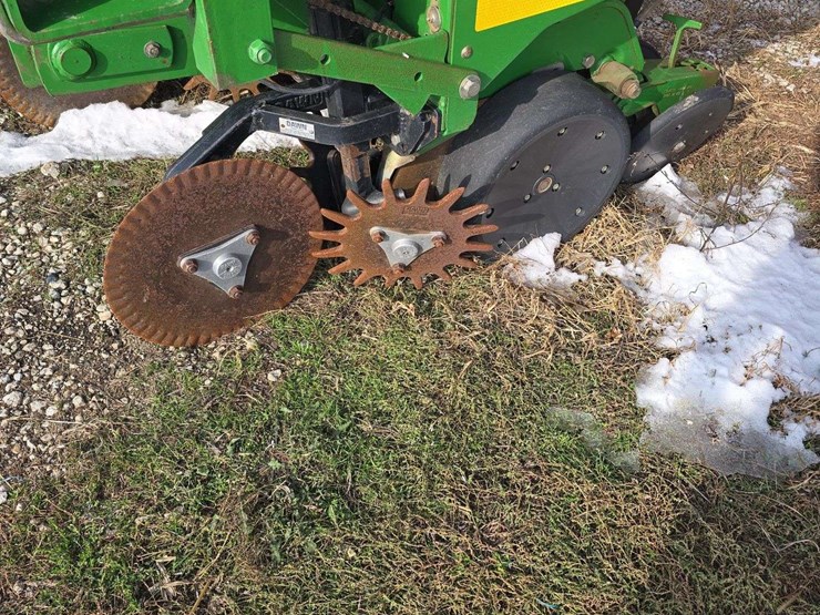 john-deere-1770-image-11