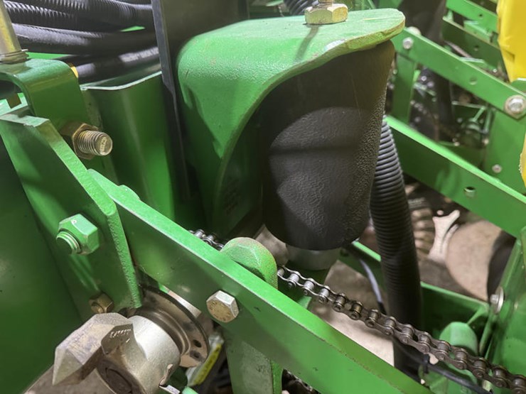 2008-john-deere-1770-image-18