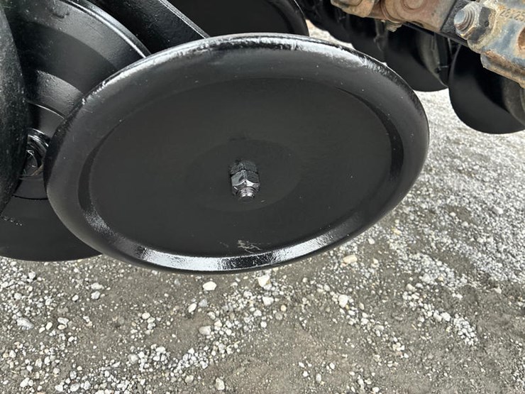 2003-john-deere-1590-image-41