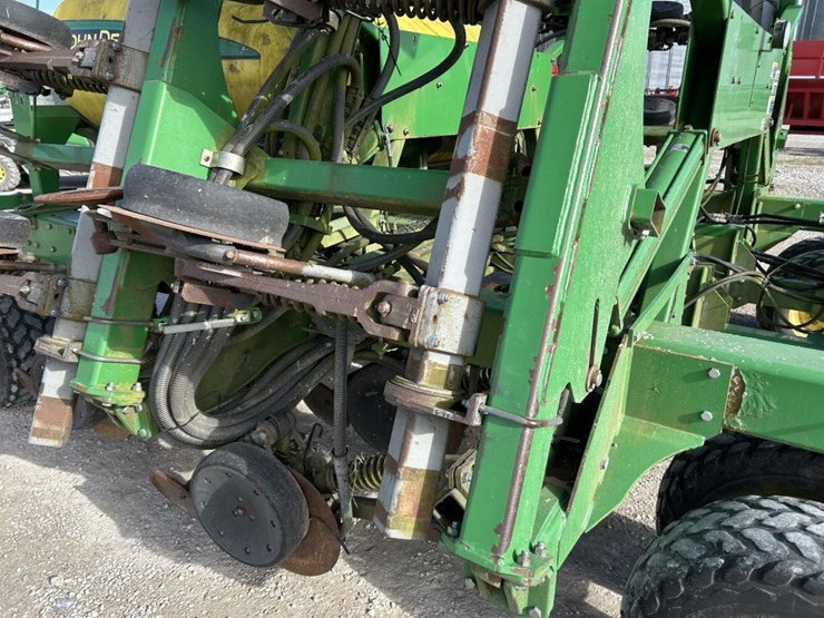 2006-john-deere-1990-image-43