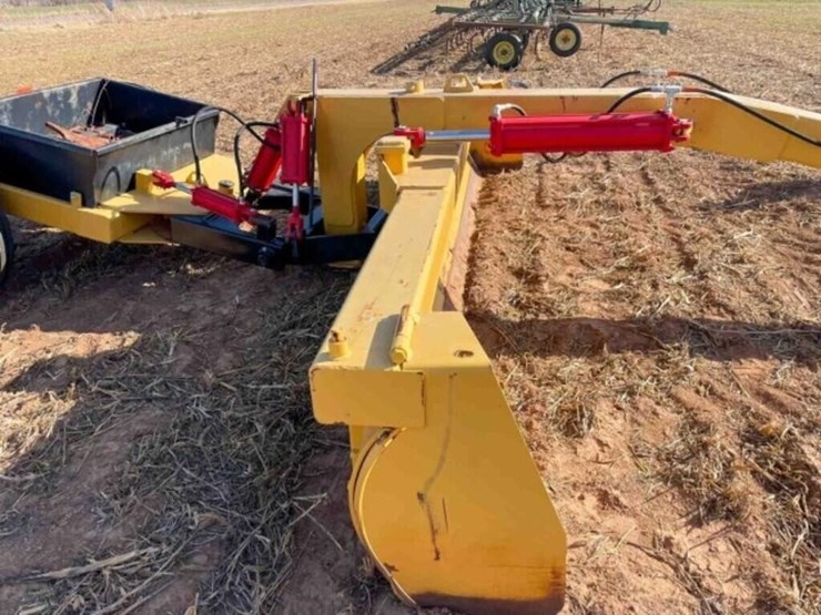 industrias-america-pull-scraper-image-6