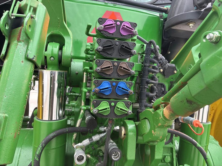 2011-john-deere-8335rt-image-30