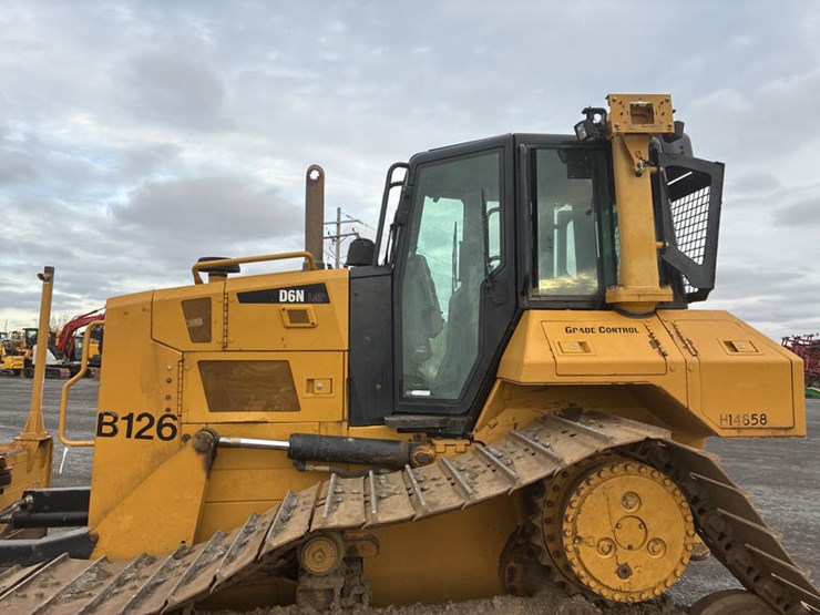 2016-caterpillar-d6n-lgp-image-26