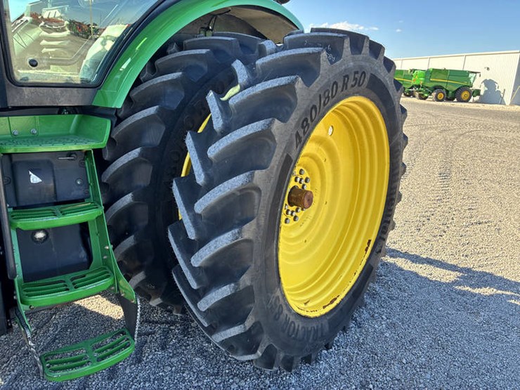 2014-john-deere-8295r-image-68