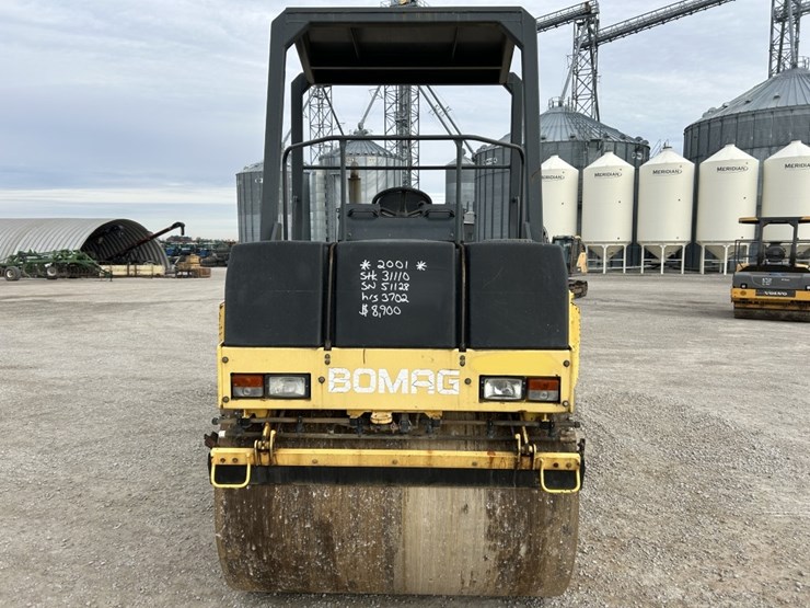 2001-bomag-bw141ad-2-image-5