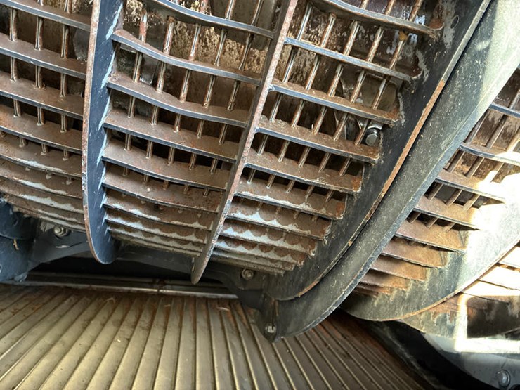 2010-case-ih-7120-image-80