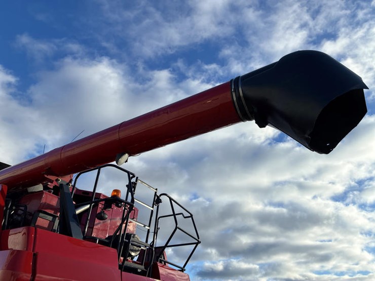 2010-case-ih-7120-image-22