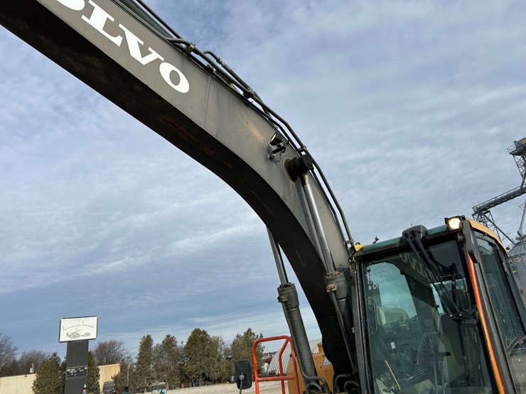 #122558-•-2017-volvo-ec160el-#vcec160ec00310212-image-10