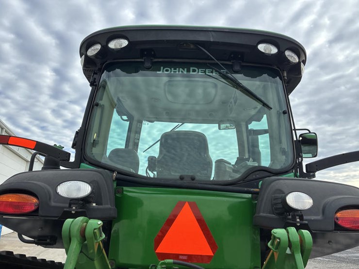 2011-john-deere-8335rt-image-26