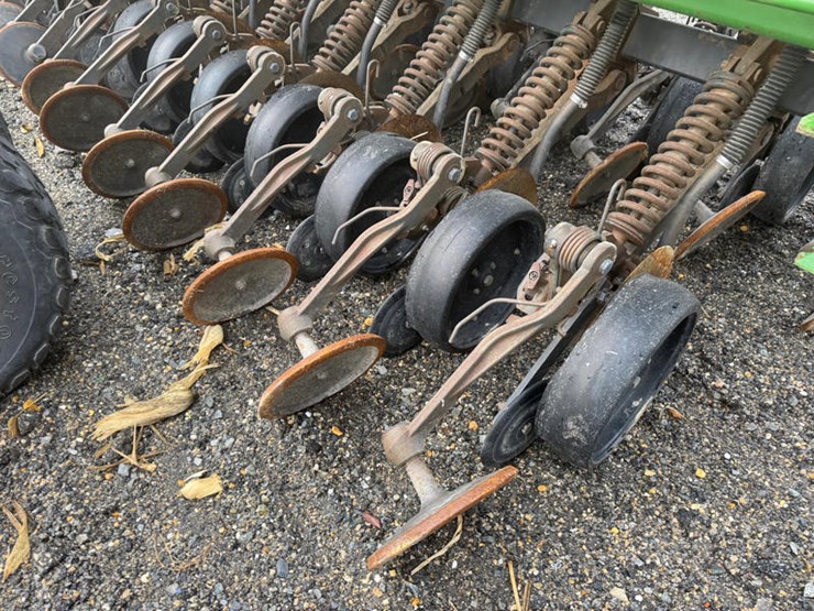 john-deere-1590-image-8