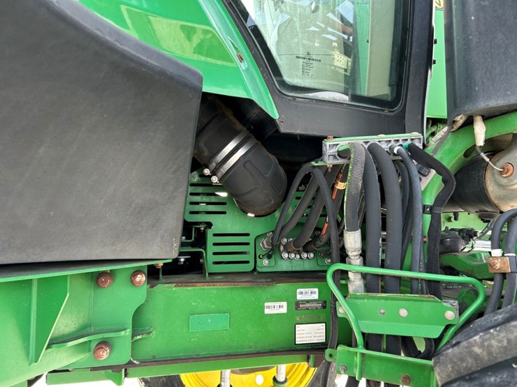 2015-john-deere-r4030-image-62