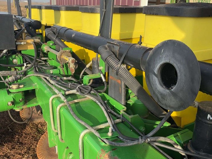 john-deere-1770-image-27