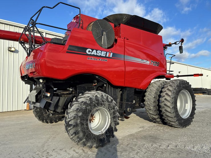 2010-case-ih-7120-image-5