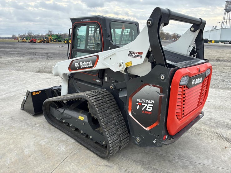 2022-bobcat-t76-image-7
