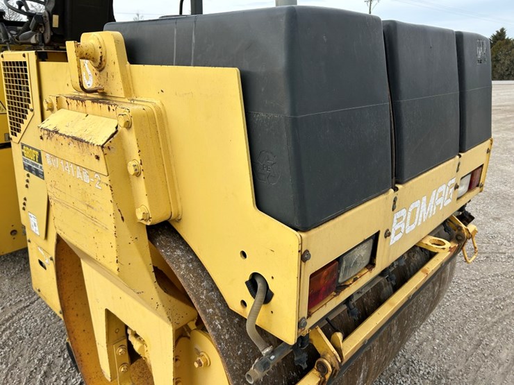2001-bomag-bw141ad-2-image-18
