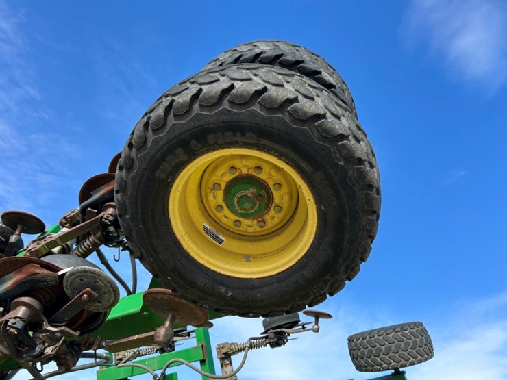 2006-john-deere-1990-image-23