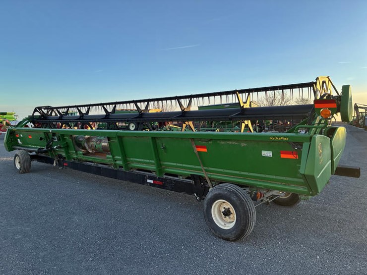 2011-john-deere-635f-image-8