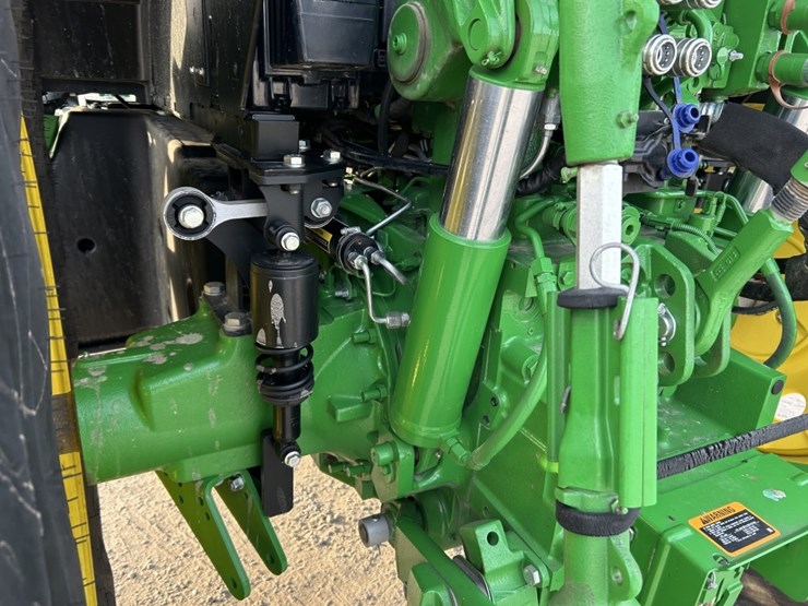 2023-john-deere-6155m-image-49