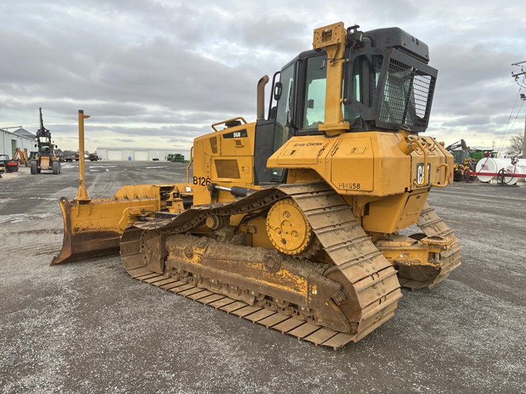 2016-caterpillar-d6n-lgp-image-4