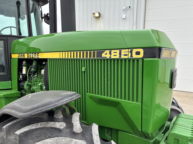 1983-john-deere-4850-image-16