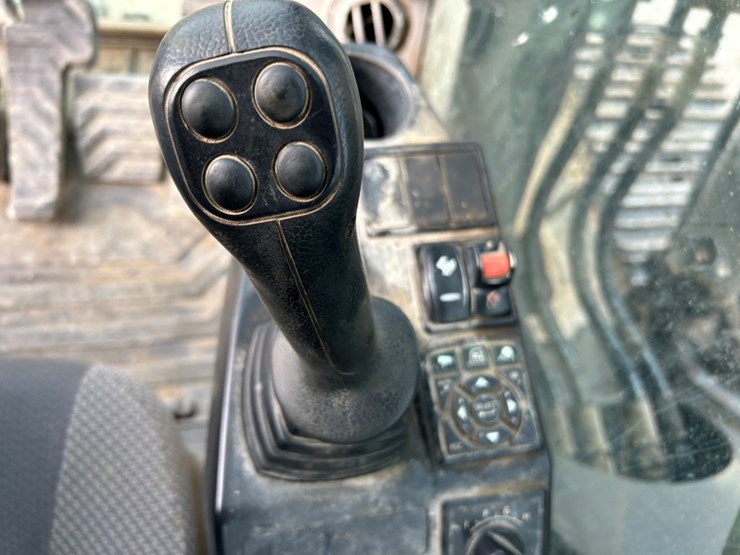 #122558-•-2017-volvo-ec160el-#vcec160ec00310212-image-39