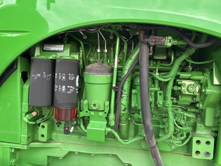 2011-john-deere-8335rt-image-68