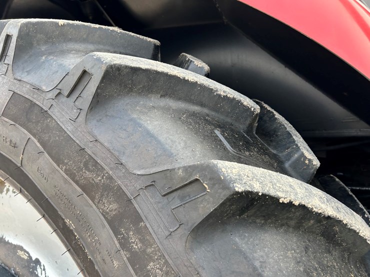 2009-case-ih-magnum-335-image-32