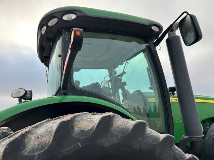2015-john-deere-8320r-image-11