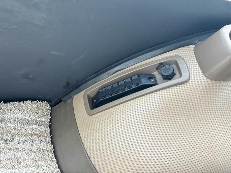 2016-john-deere-9520rt-image-81