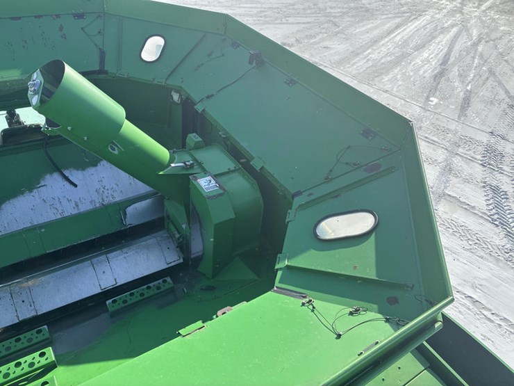 2006-john-deere-9660-sts-image-77