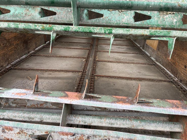 #15016-•-bdger-950-silage-wagon-16'-bed-image-5