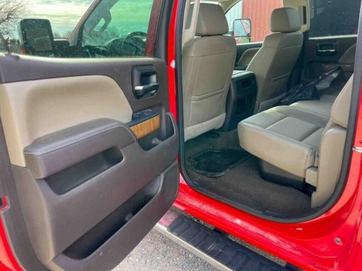 2016-gmc-2500-image-22