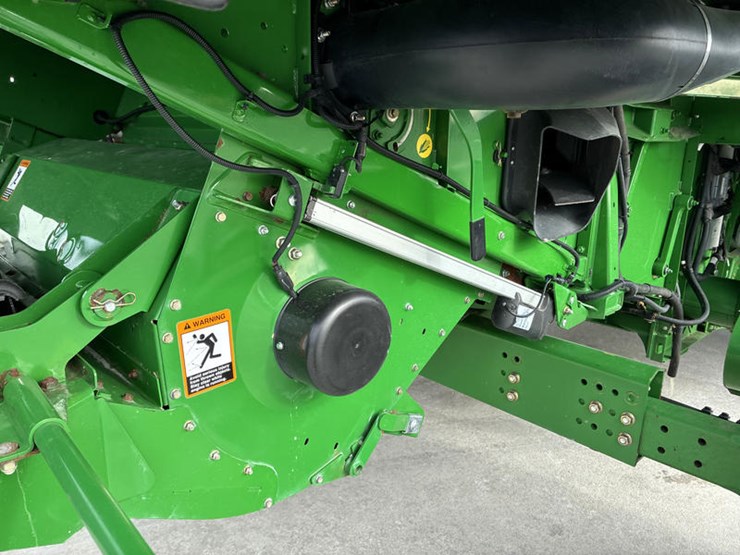 2013-john-deere-s690-image-74
