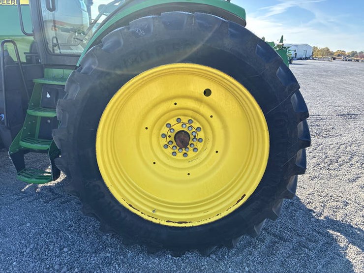 2014-john-deere-8295r-image-67