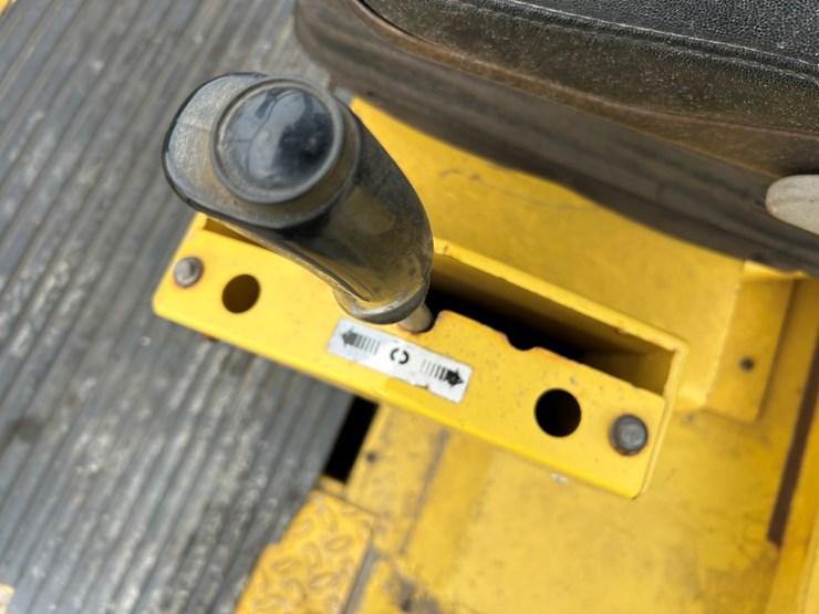 2001-bomag-bw141ad-2-image-42