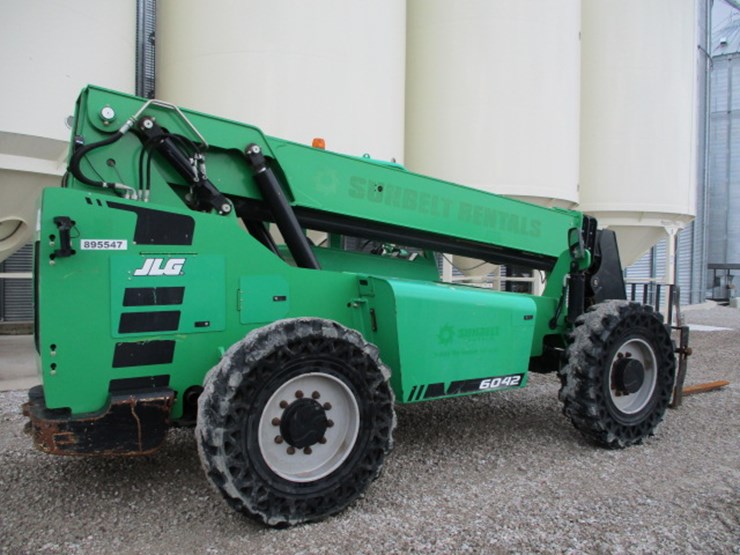#120787-•-2016-jlg-6042-telehandler-#160076753-image-3