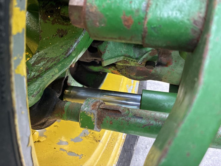 1983-john-deere-4850-image-44