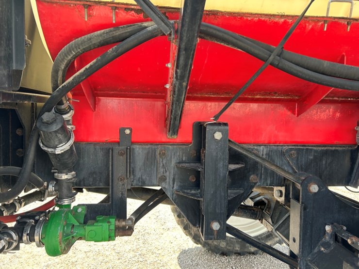 2005-apache-as850-image-63