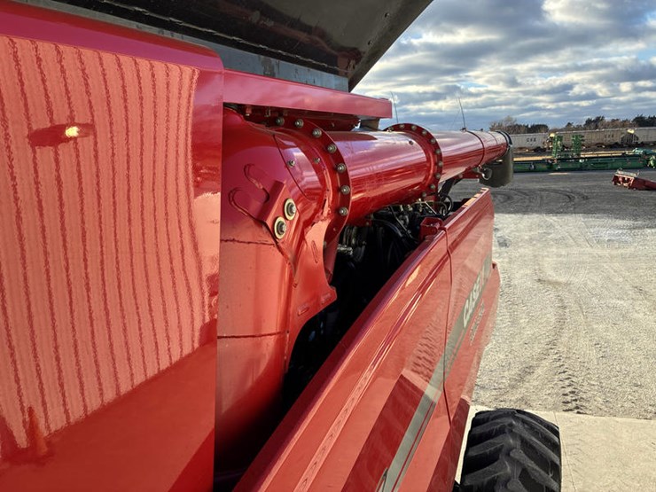 2010-case-ih-7120-image-99